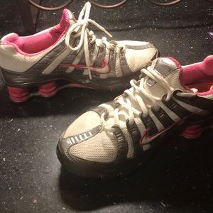 Shock Nike tennis shoe